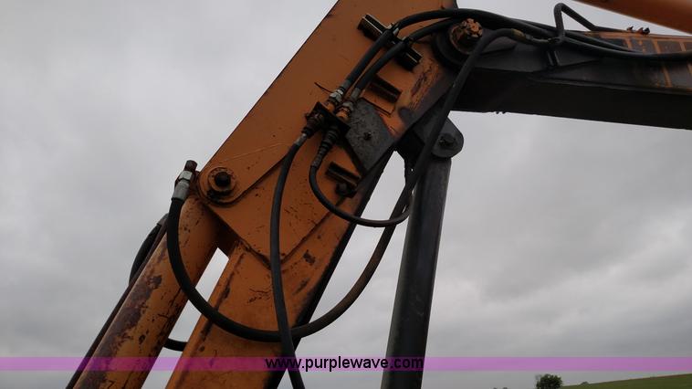 image for item F7794 1984 Case 880D excavator