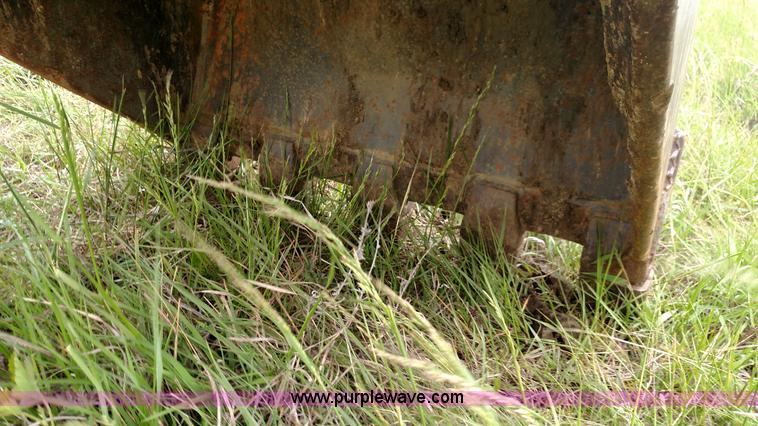 image for item F7794 1984 Case 880D excavator