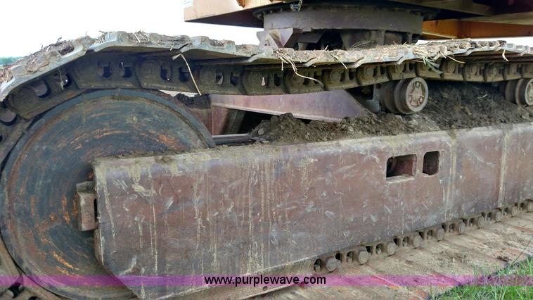 image for item F7794 1984 Case 880D excavator