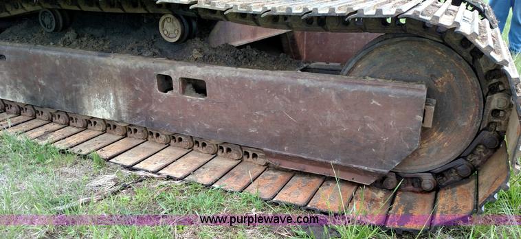 image for item F7794 1984 Case 880D excavator