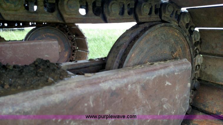 image for item F7794 1984 Case 880D excavator