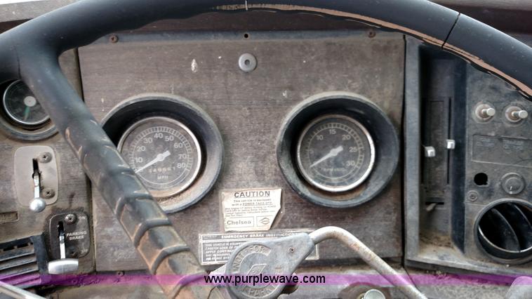 image for item F7795 1977 Ford dump truck