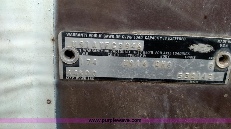 image for item F7795 1977 Ford dump truck