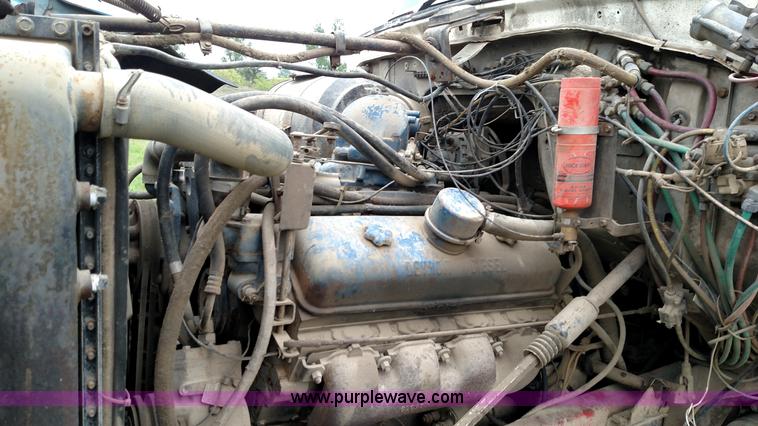 image for item F7795 1977 Ford dump truck