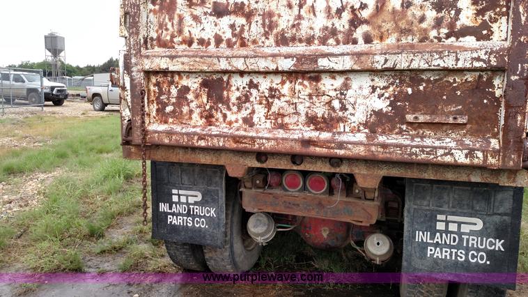 image for item F7795 1977 Ford dump truck