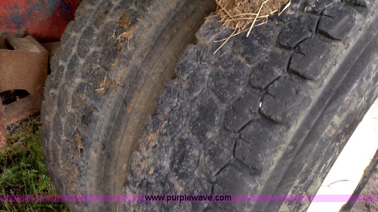 image for item F7795 1977 Ford dump truck