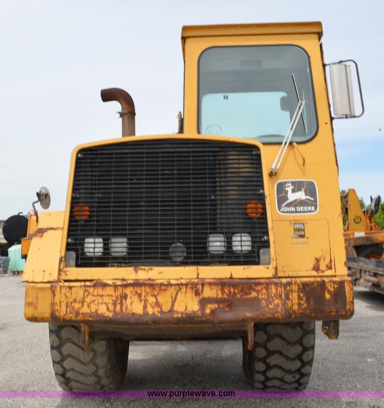 image for item G3551 1993 John Deere 762B elevating scraper