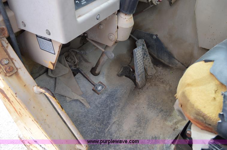 image for item G3551 1993 John Deere 762B elevating scraper