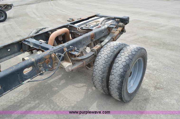 image for item G3553 2008 Ford F550 Super Duty XL truck cab and chassis