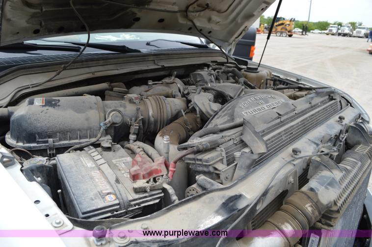image for item G3553 2008 Ford F550 Super Duty XL truck cab and chassis