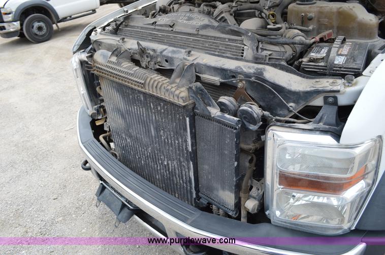 image for item G3553 2008 Ford F550 Super Duty XL truck cab and chassis