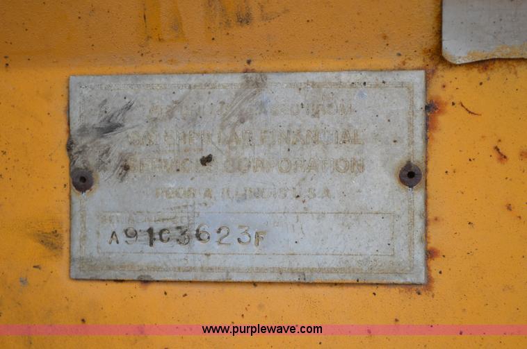 image for item G3562 Hyster C530A pneumatic roller