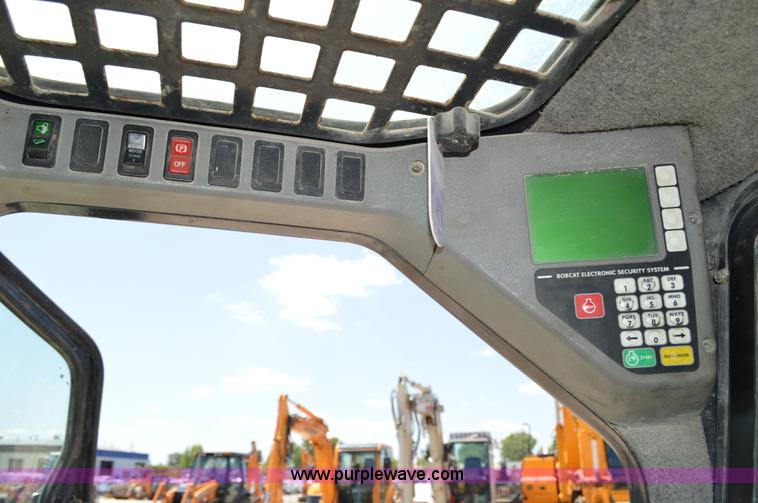 image for item G3565 2008 Bobcat S250 skid steer