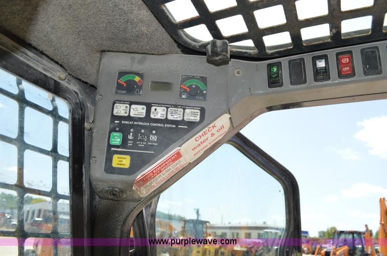 image for item G3565 2008 Bobcat S250 skid steer