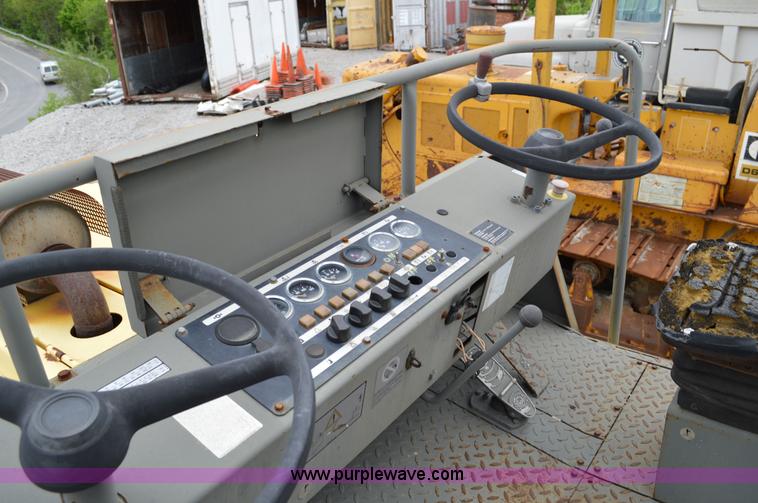 image for item H3482 Bomag BW20R pnuematic roller