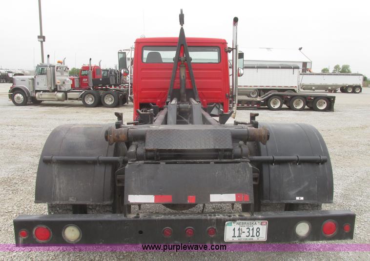 image for item H4651 2001 Freightliner FL70 hook lift truck