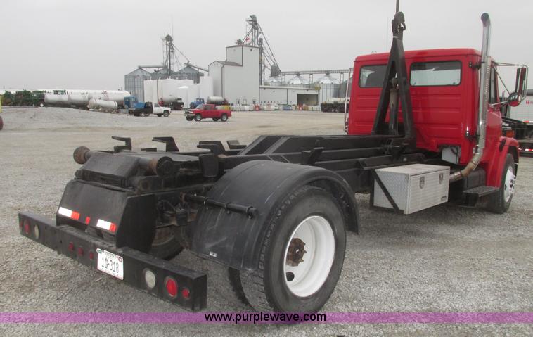 image for item H4651 2001 Freightliner FL70 hook lift truck