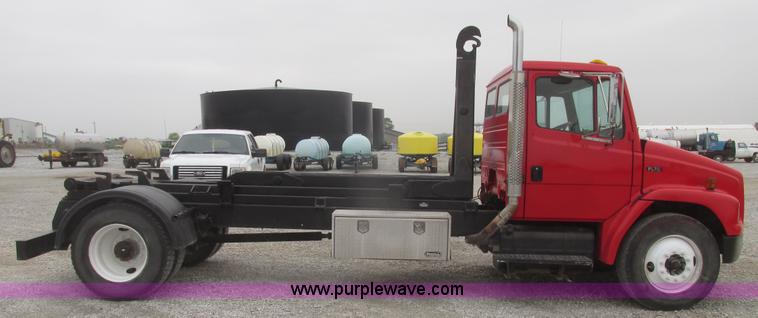 image for item H4651 2001 Freightliner FL70 hook lift truck