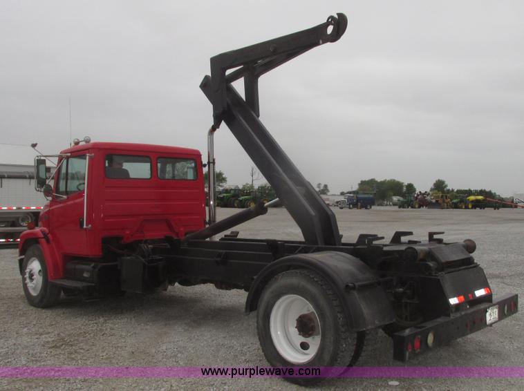 image for item H4651 2001 Freightliner FL70 hook lift truck