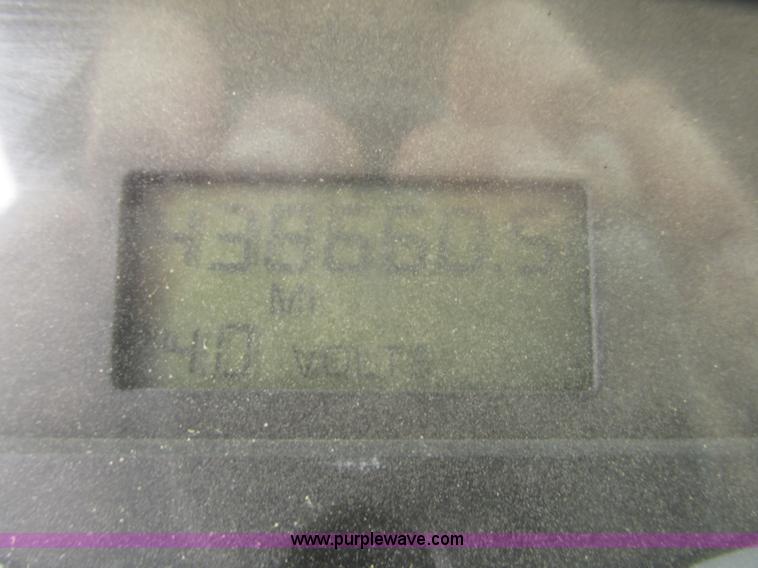 image for item H4651 2001 Freightliner FL70 hook lift truck