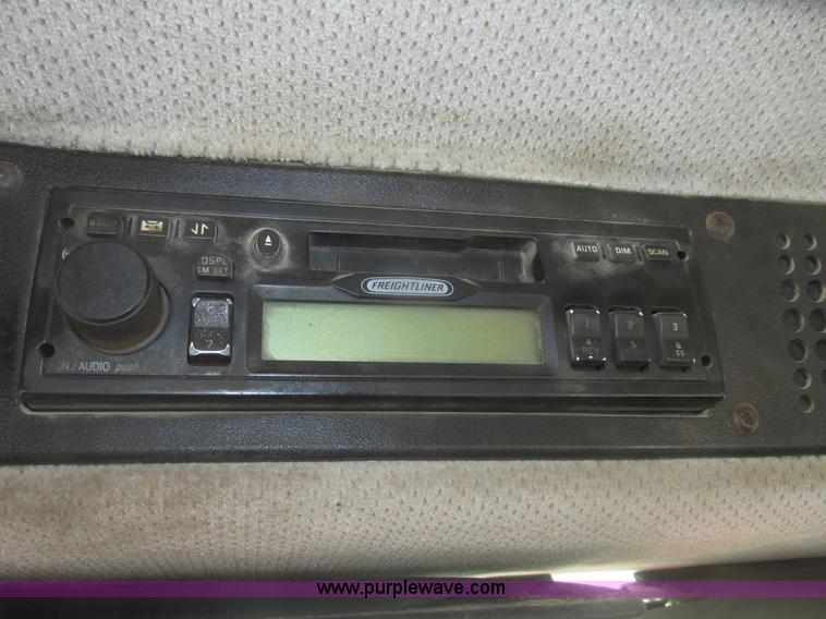 image for item H4651 2001 Freightliner FL70 hook lift truck