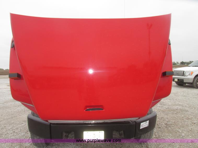 image for item H4651 2001 Freightliner FL70 hook lift truck