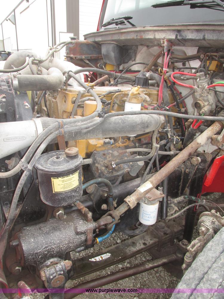 image for item H4651 2001 Freightliner FL70 hook lift truck