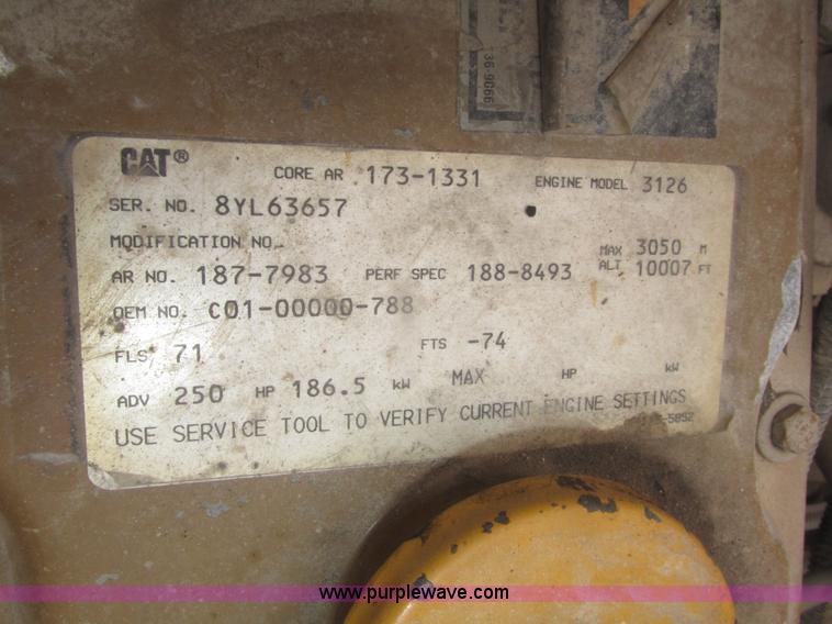 image for item H4651 2001 Freightliner FL70 hook lift truck