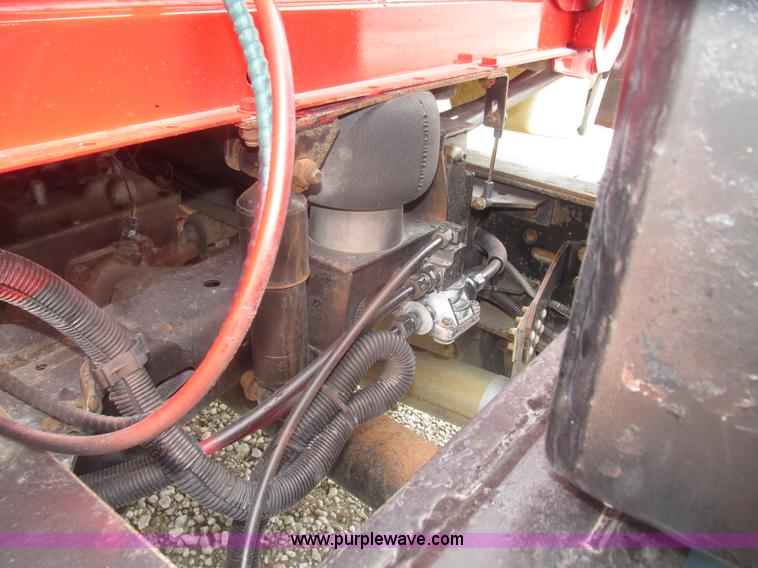 image for item H4651 2001 Freightliner FL70 hook lift truck