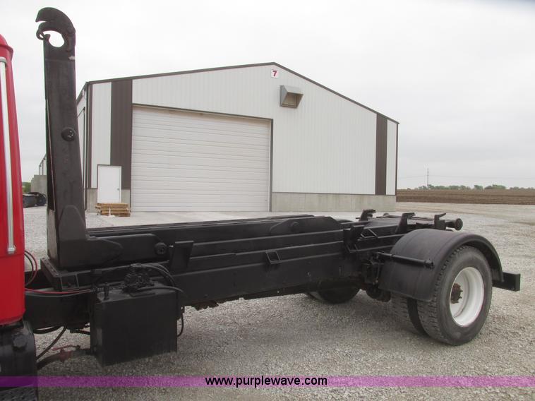 image for item H4651 2001 Freightliner FL70 hook lift truck