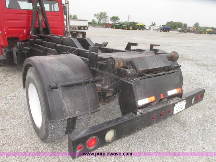 image for item H4651 2001 Freightliner FL70 hook lift truck