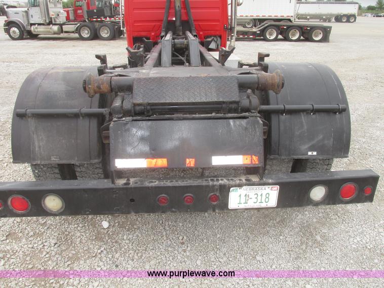 image for item H4651 2001 Freightliner FL70 hook lift truck