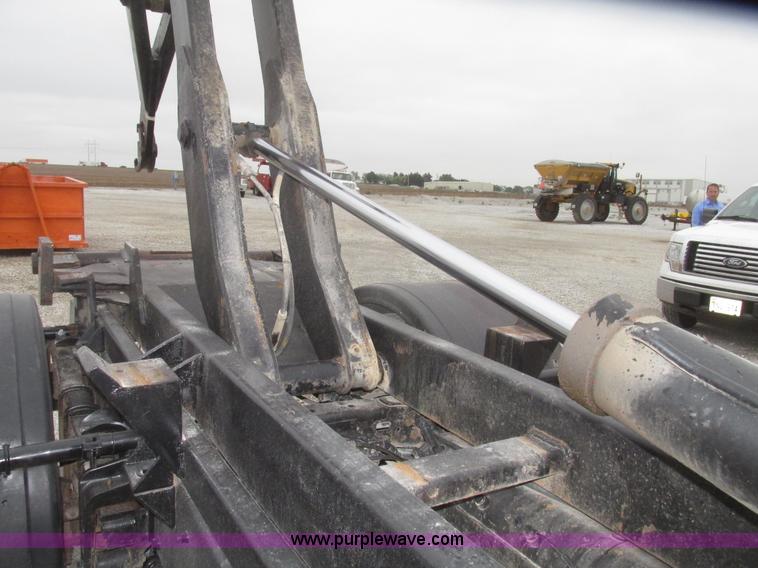 image for item H4651 2001 Freightliner FL70 hook lift truck