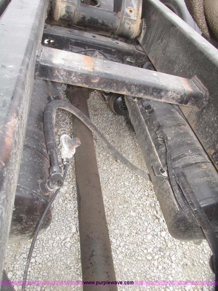 image for item H4651 2001 Freightliner FL70 hook lift truck