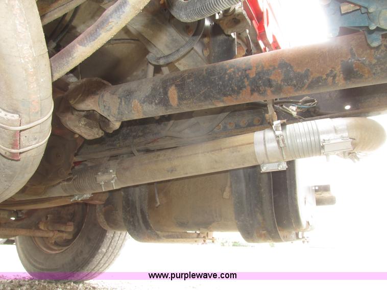 image for item H4651 2001 Freightliner FL70 hook lift truck