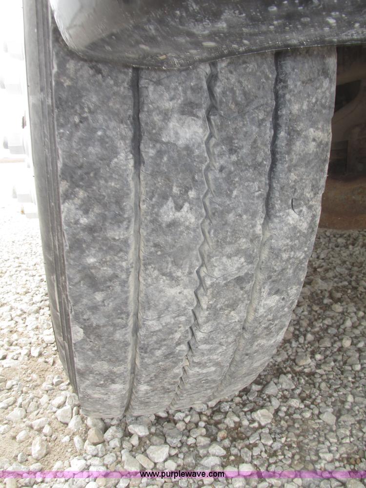 image for item H4651 2001 Freightliner FL70 hook lift truck