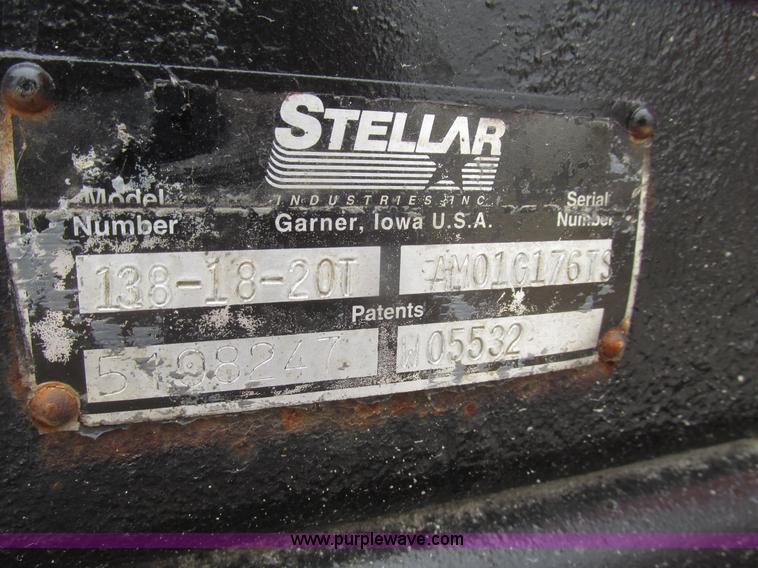 image for item H4651 2001 Freightliner FL70 hook lift truck