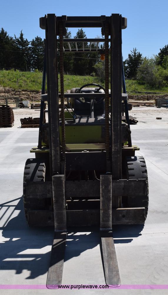 image for item H5081 Clark C500-YS80 forklift