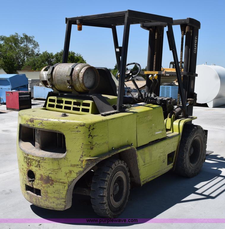 image for item H5081 Clark C500-YS80 forklift