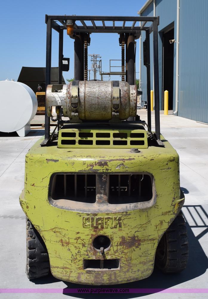 image for item H5081 Clark C500-YS80 forklift