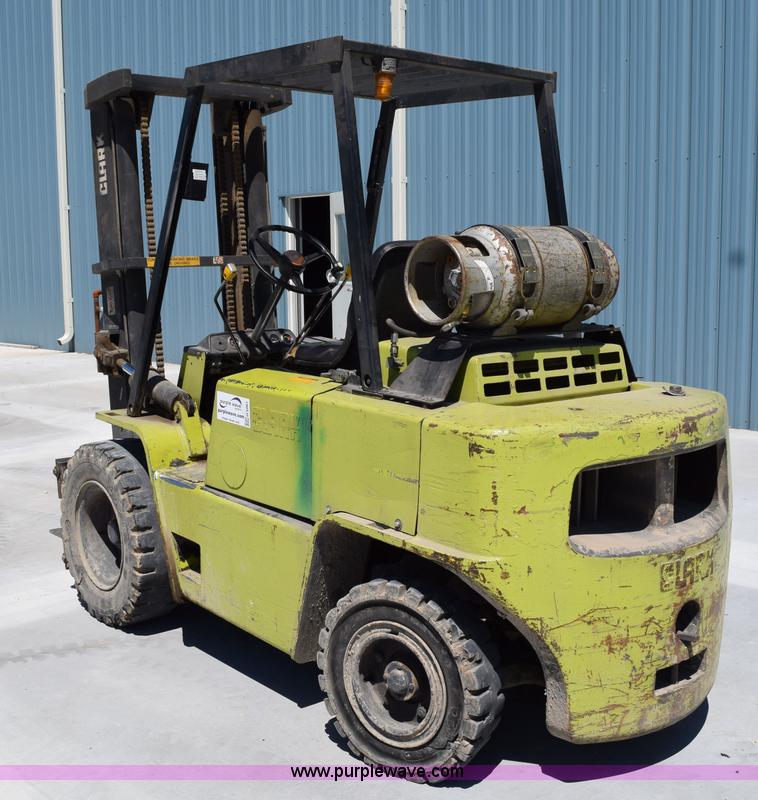 image for item H5081 Clark C500-YS80 forklift