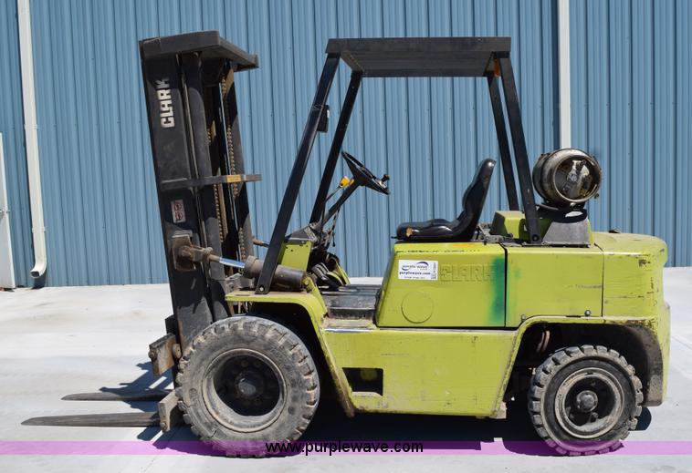 image for item H5081 Clark C500-YS80 forklift