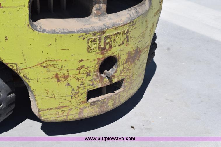 image for item H5081 Clark C500-YS80 forklift