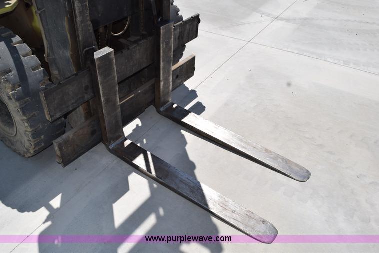 image for item H5081 Clark C500-YS80 forklift