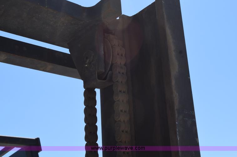 image for item H5081 Clark C500-YS80 forklift