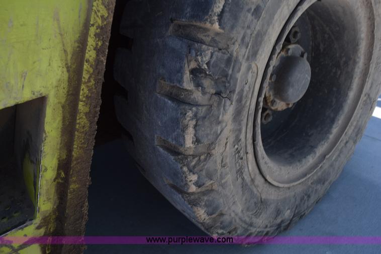 image for item H5081 Clark C500-YS80 forklift