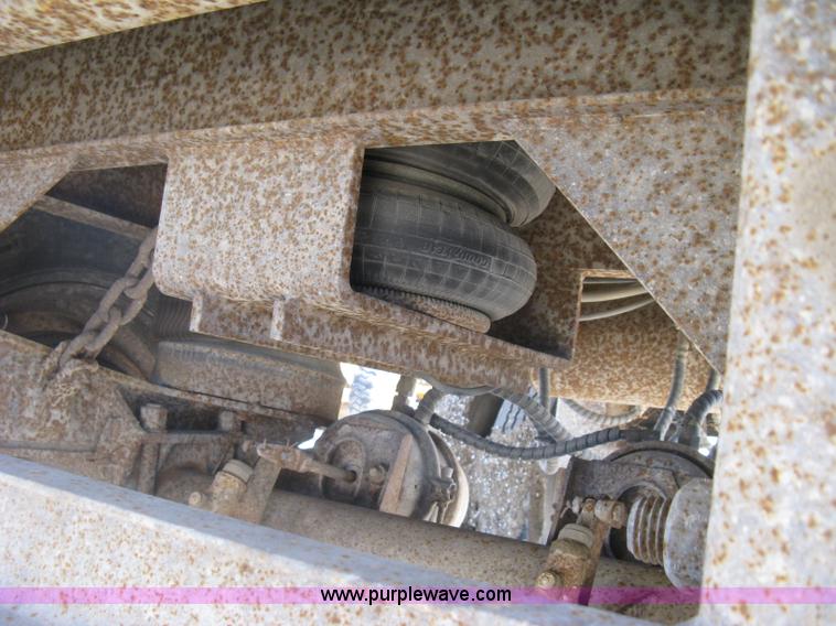 image for item H8556 1991 Travis T102 end dump trailer