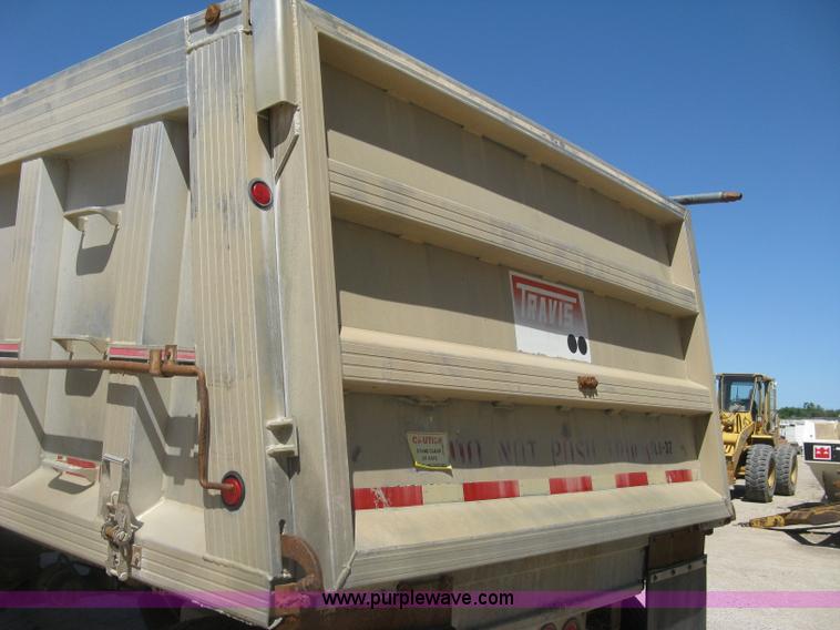 image for item H8556 1991 Travis T102 end dump trailer