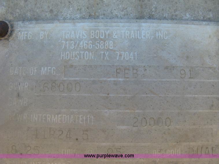 image for item H8556 1991 Travis T102 end dump trailer