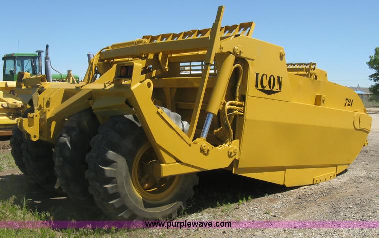 image for item H8557 Icon 721E scraper pan